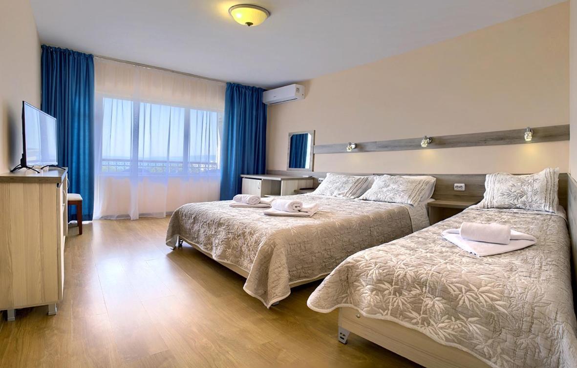 Hotel Naslada Baltjik Exteriör bild