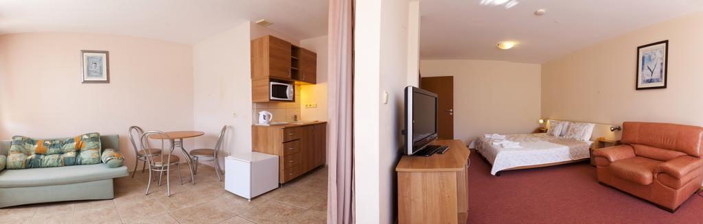 Hotel Naslada Baltjik Exteriör bild
